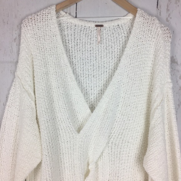 SOLD F r e e P e o p l e • Twist Front Sweater - Picture 6 of 8